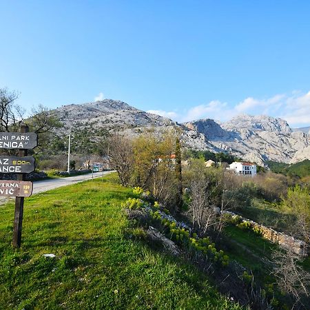 Apartments Paklenica Starigrad Paklenica Exterior foto