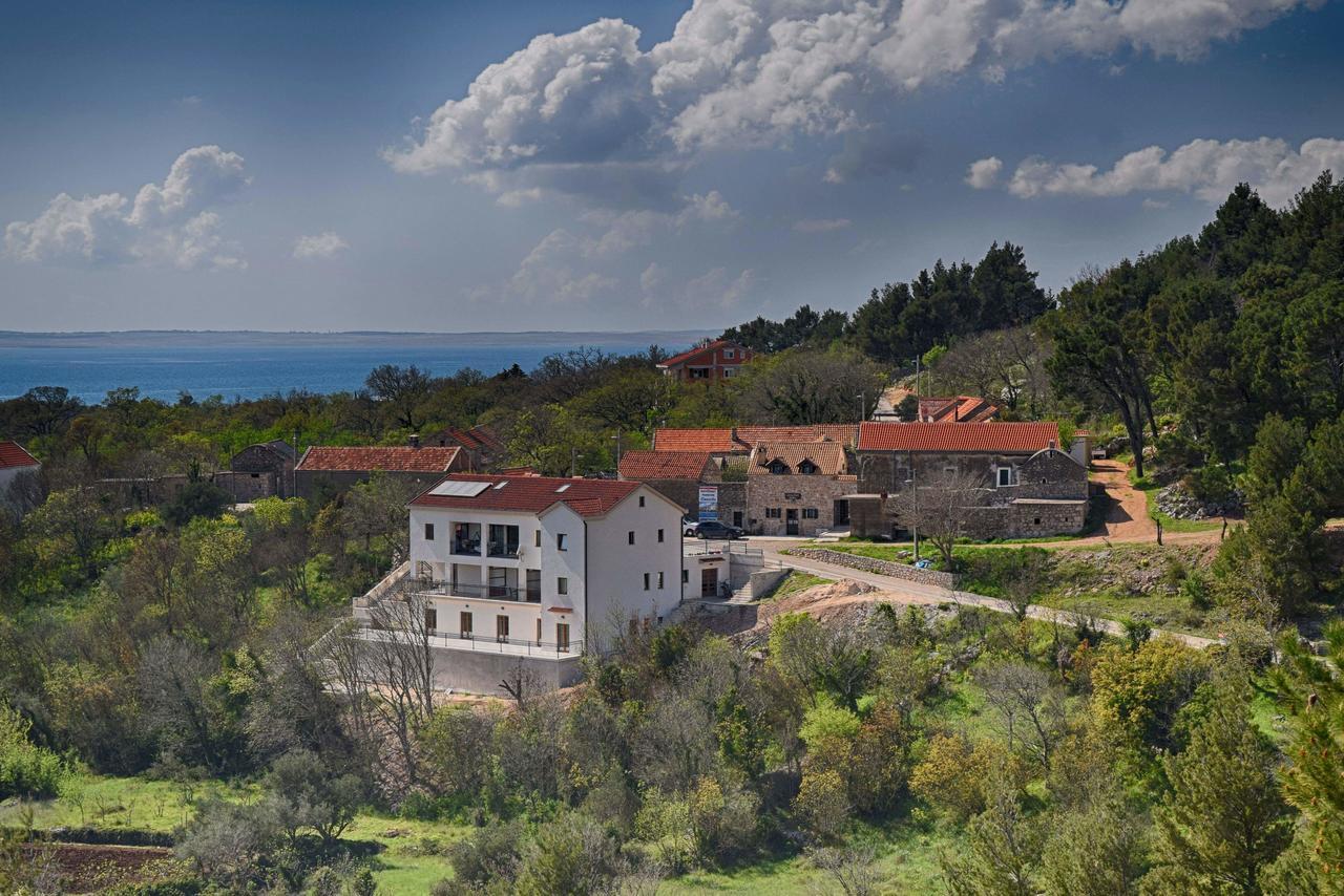 Apartments Paklenica Starigrad Paklenica Exterior foto