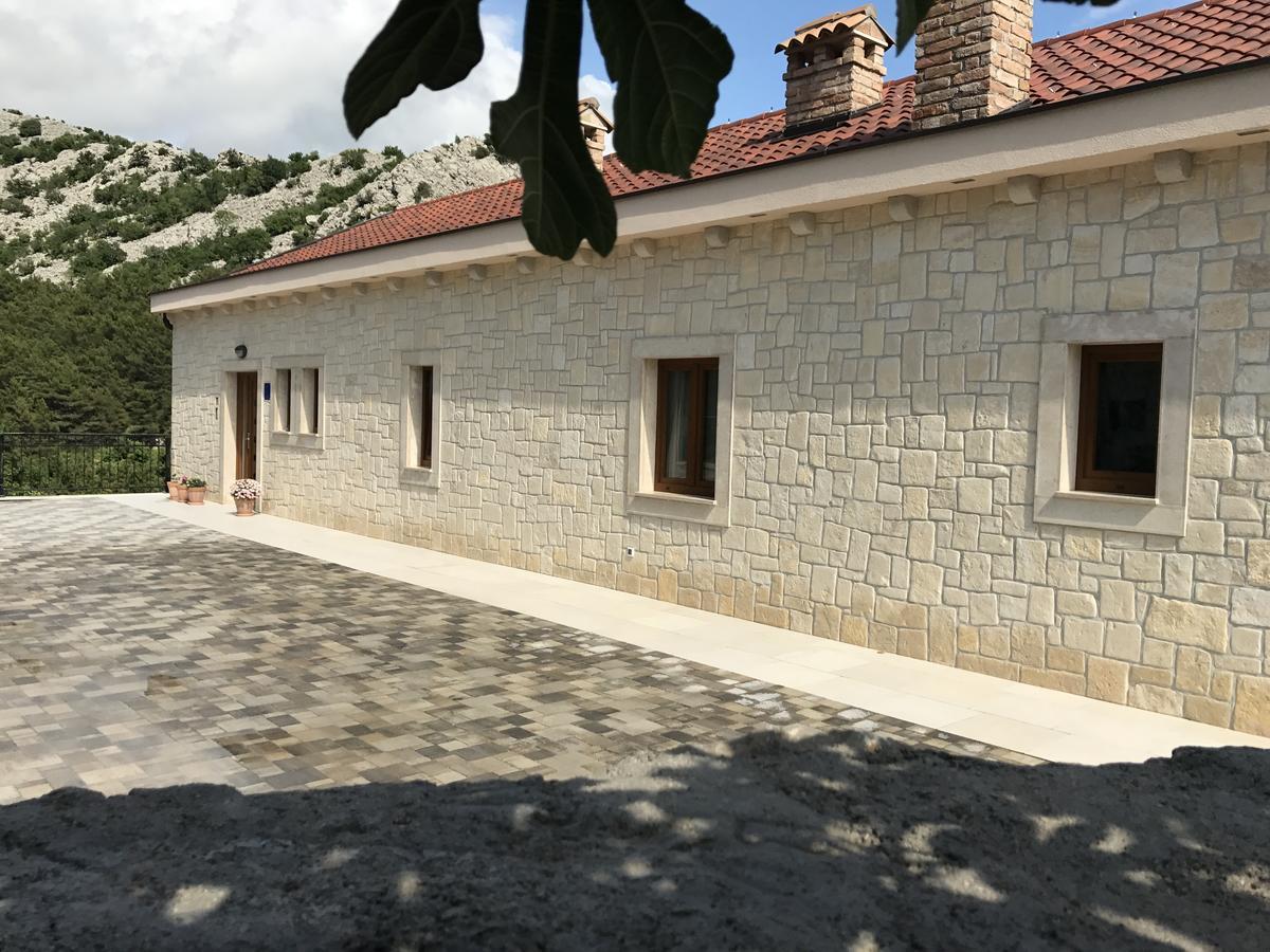 Apartments Paklenica Starigrad Paklenica Exterior foto